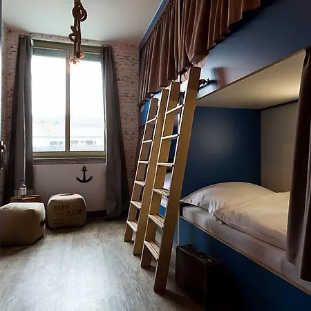 Heimathafen Hostal *